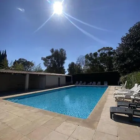 1 Bed Les Pins With Pool Lägenhet *